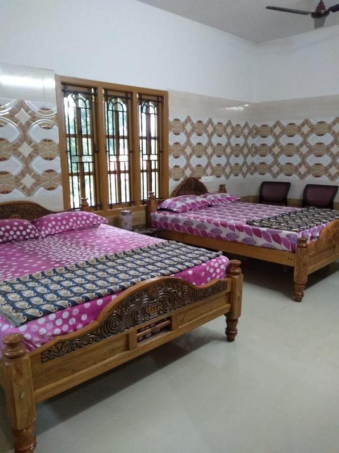 Yuga Guest House Kuttālam Kültér fotó