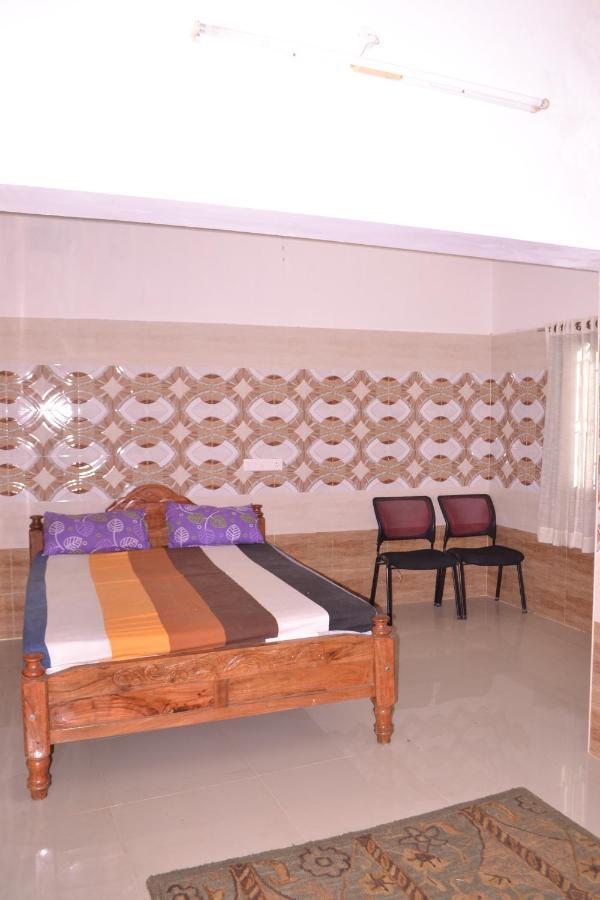 Yuga Guest House Kuttālam Kültér fotó
